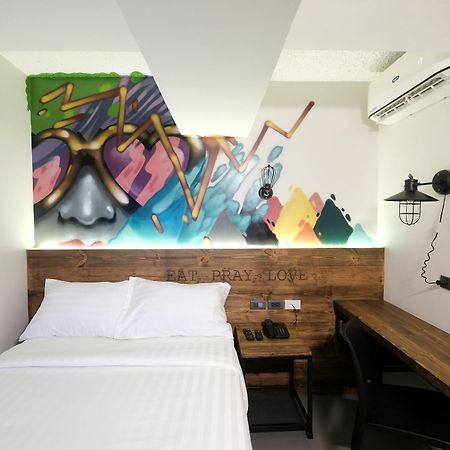 U Hotels Makati Makati City Exterior photo