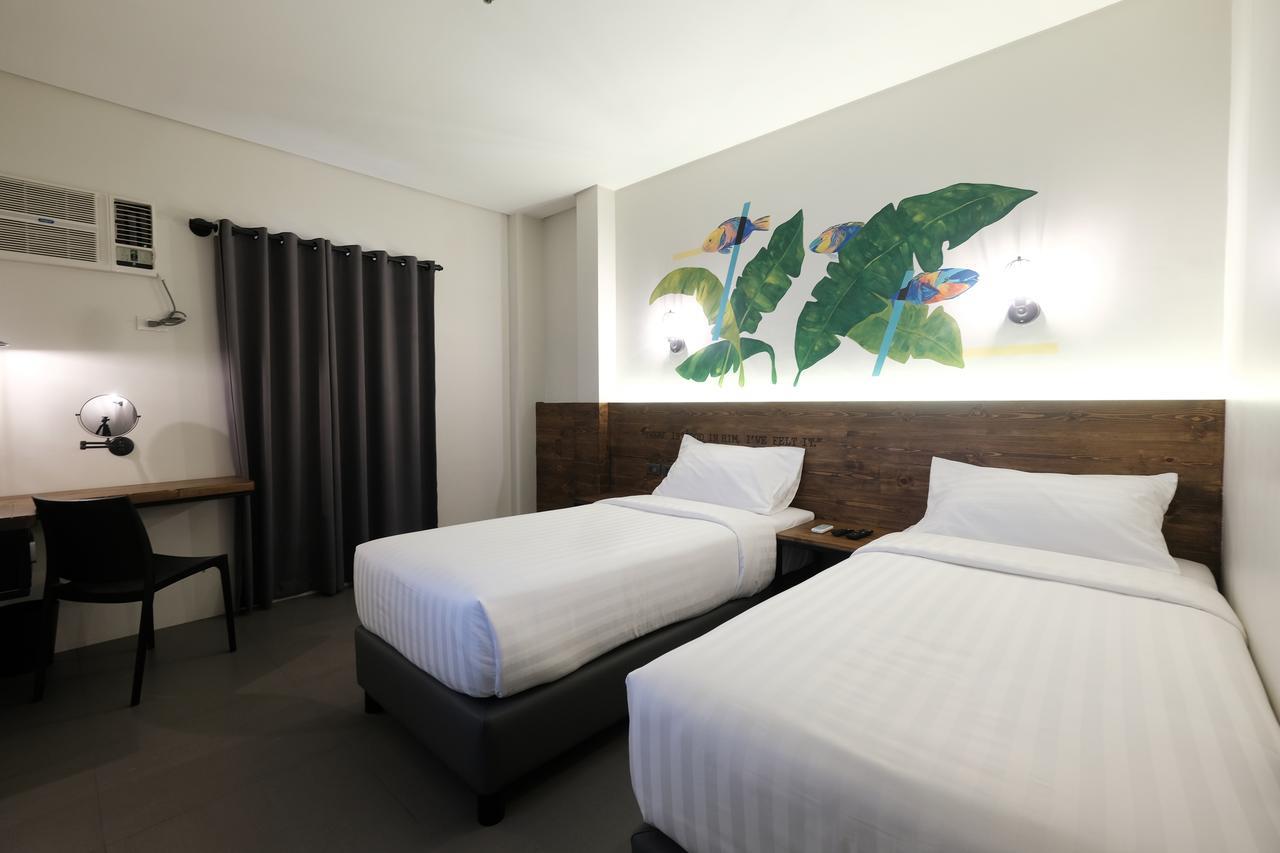 U Hotels Makati Makati City Exterior photo