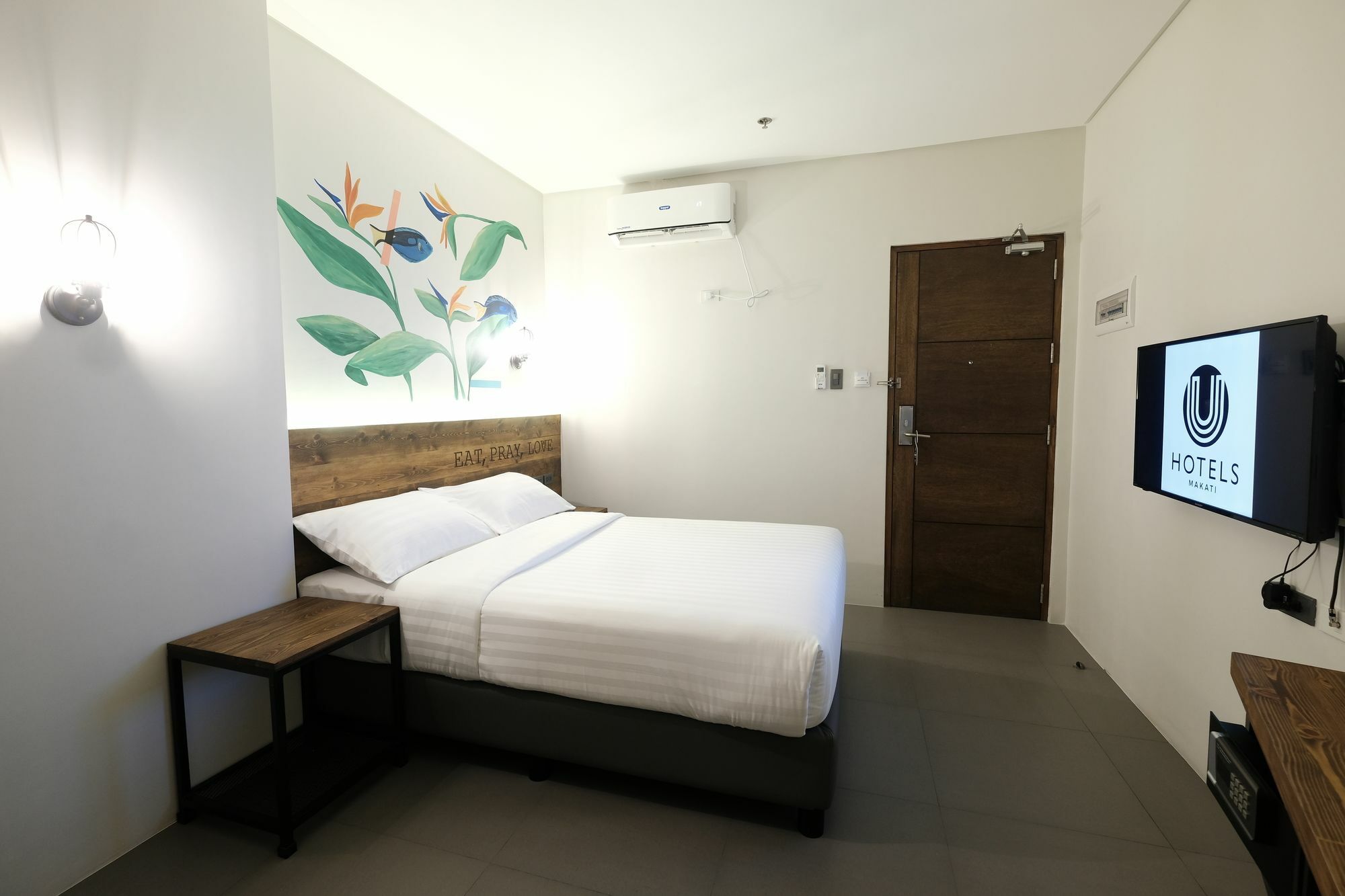 U Hotels Makati Makati City Exterior photo